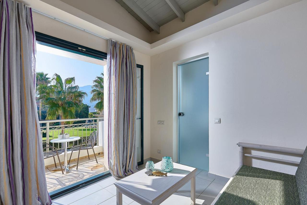 One Bedroom Suite Garden or Land View